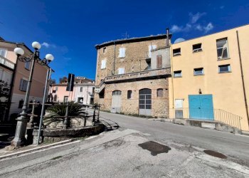 WhatsApp Image 2025-09-08 at 15.28.29 (1).jpeg - Trilocale Via Aurelio Saffi 77, Novafeltria - foto 1