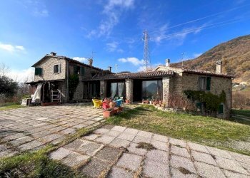 WhatsApp Image 2025-07-17 at 10.32.53 AM (1).jpeg - Rustico Via A. Manzoni 38, Novafeltria - foto 1