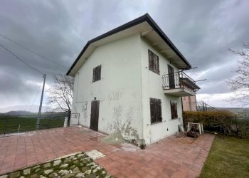 WhatsApp Image 2026-04-01 at 15.29.39.jpeg - Terratetto - Terracielo Via Castelnuovo 85, San Leo - foto 5