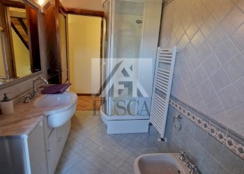 villa-vendia-lucca-fusca_16.jpg - Casa indipendente Via della Santissima Annunziata, Lucca - foto 28