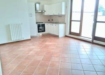 20250909_122835.jpg - Bilocale Via delle Ville Prima, Lucca - foto 2