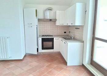 20250909_122820.jpg - Bilocale Via delle Ville Prima, Lucca - foto 4