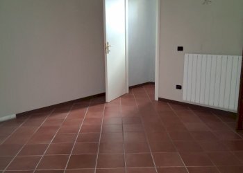 20250909_123122.jpg - Bilocale Via delle Ville Prima, Lucca - foto 7