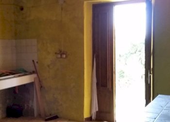 20150528_173124.jpg - Rustico Via montebonelli, Lucca - foto 13