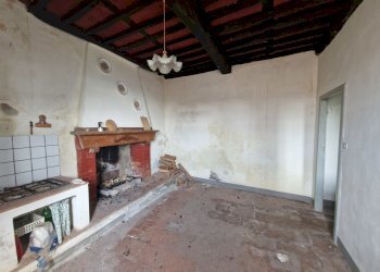 20250827_095511.jpg - Rustico Via montebonelli, Lucca - foto 25