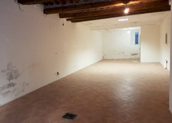 20171020_163318.jpg - Locale Commerciale Via San Gregorio, Lucca - foto 7
