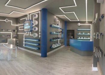 foto-realizzazione-869664.jpg - Locale Commerciale Viale Guglielmo Marconi 115, Viareggio - foto 4