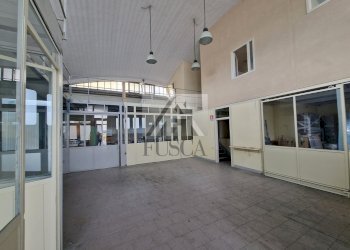 rustico-lucca-fusca-vendita_2.jpg - Commercial Premises Via Puccetti, Lucca - photo 5