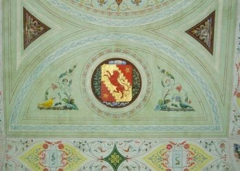 9-affreschi camera letto stemma.JPG.jpg - Albergo - Struttura ricettiva Via Vittorio Emanuele II, Lucca - foto 11