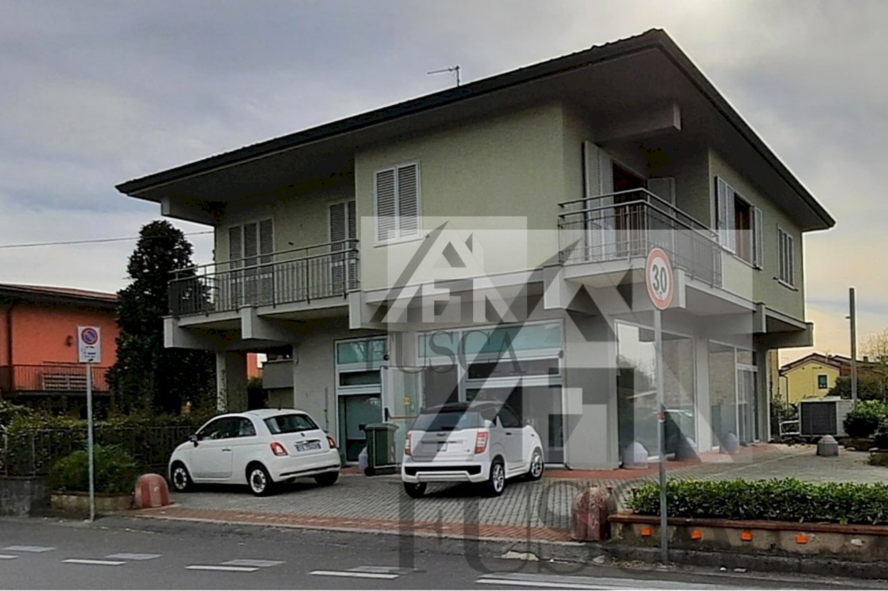 VILLA-vendita-lucca-fusca_21.jpg - Commercial Premises Via Vecchia Pesciatina, Lucca - photo 1