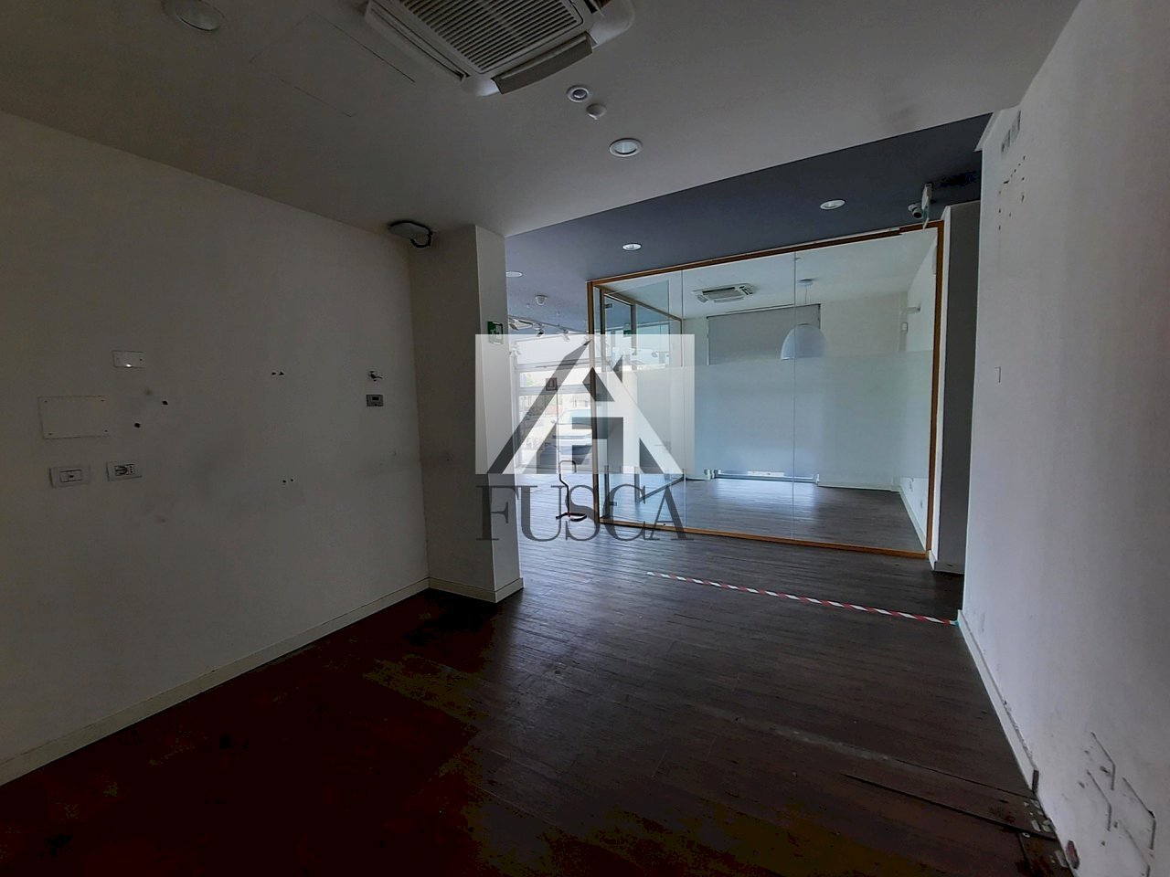 VILLA-vendita-lucca-fusca_4.jpg - Commercial Premises Via Vecchia Pesciatina, Lucca - photo 2