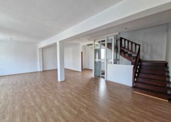 IMG-20250325-WA0010.jpg - Locale Commerciale Via Sarzanese 533, Lucca - foto 2