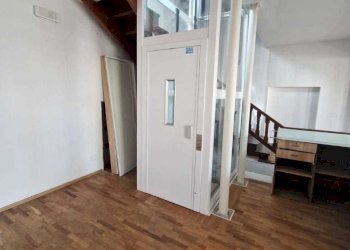 IMG-20250325-WA0004.jpg - Locale Commerciale Via Sarzanese 533, Lucca - foto 5