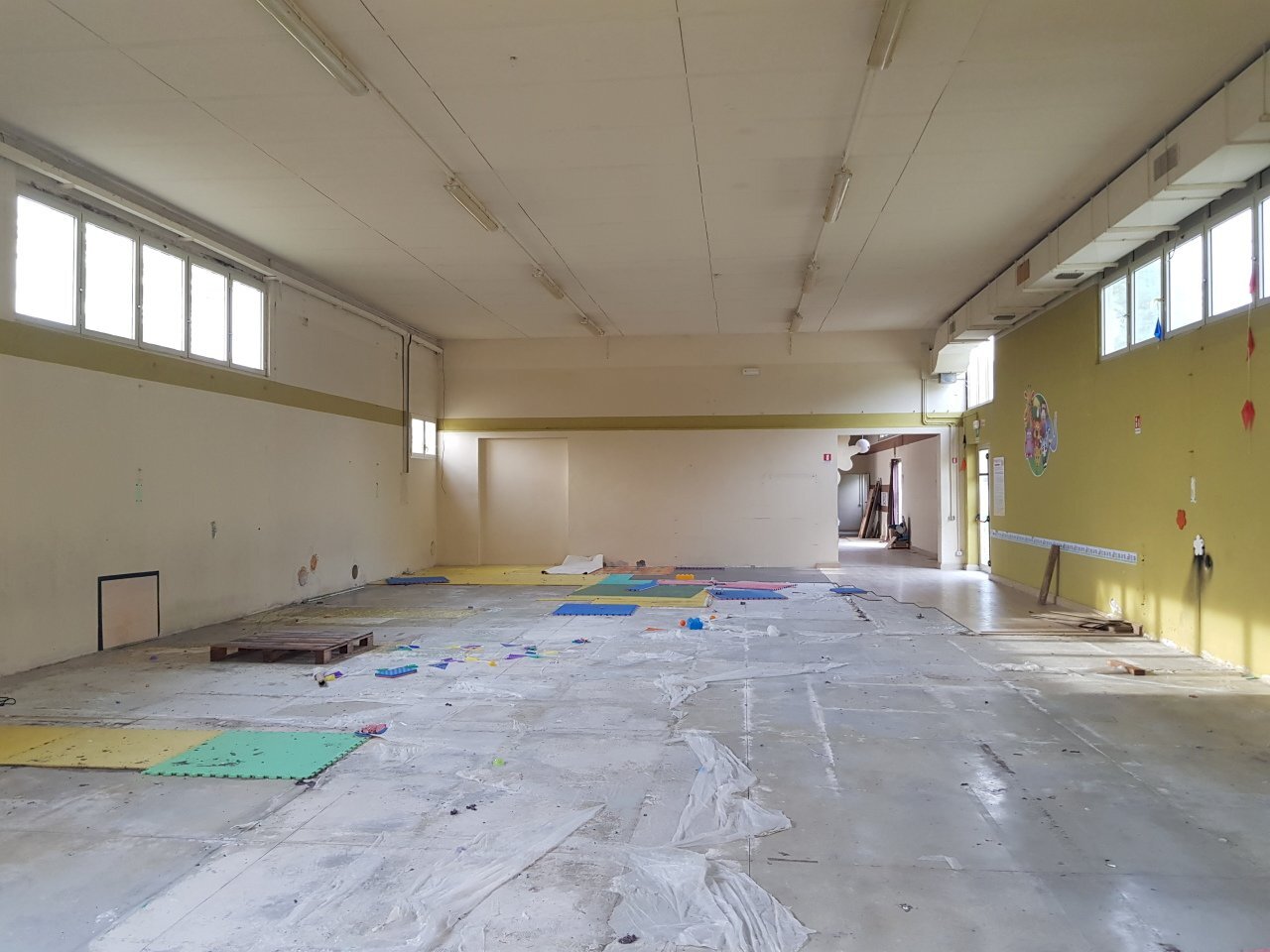 20210910_174444.jpg - Locale Commerciale Via della Madonnina, Capannori - foto 1