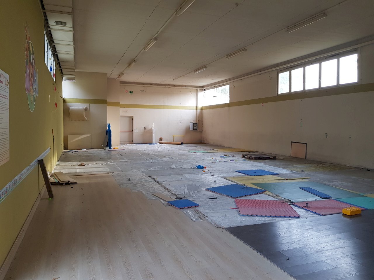 20210910_174351.jpg - Locale Commerciale Via della Madonnina, Capannori - foto 2