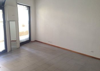 303_1.jpg - Commercial Premises Via Sarzanese, Lucca - photo 5