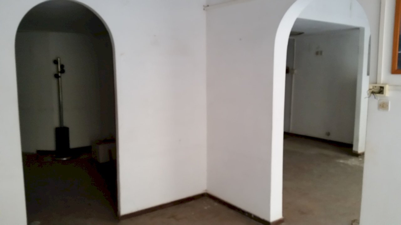 20150225_114704.jpg - Commercial Premises Via Santa Giustina, Lucca - photo 3