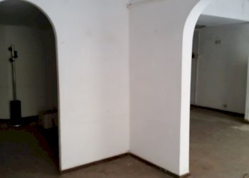 20150225_114704.jpg - Locale Commerciale Via Santa Giustina, Lucca - foto 3