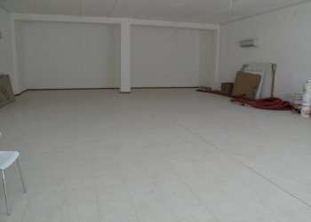 affitto_locale_commerciale_borgo_san_lorenzo_99069 - Commercial Premises Via Vittorio Emanuele II, Lucca - photo 6