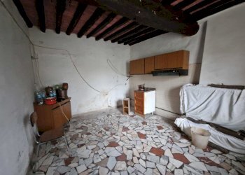 20241217_161101.jpg - Terratetto - Terracielo Via di Balbano, Lucca - foto 1