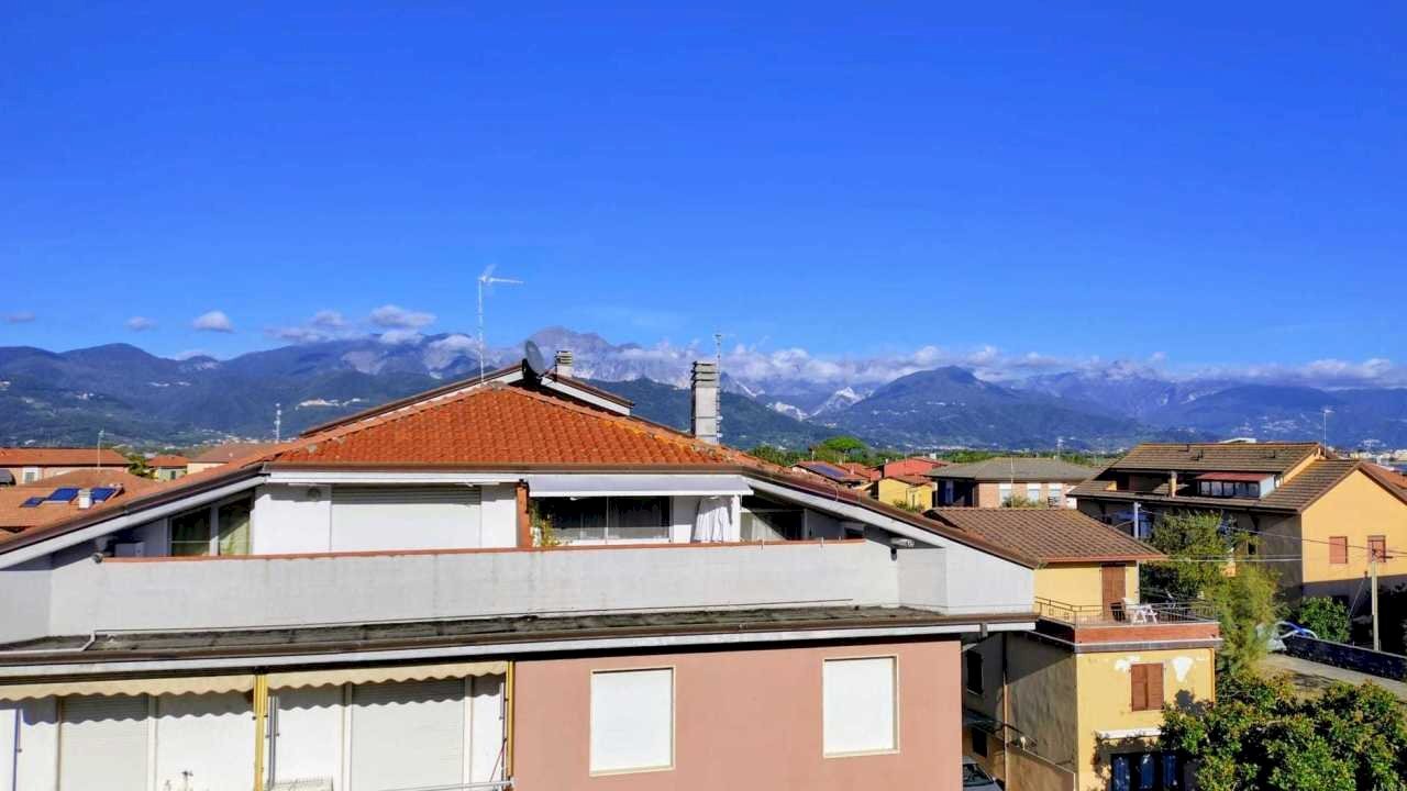 721e0456-fac3-48ec-bfb2-559ca58cc8ed.jpg - Mansarda Ameglia - foto 1