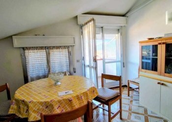 4ab3dcec-325f-46fa-93a7-742ddb77d5a2.jpg - Mansarda Ameglia - foto 2