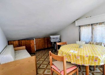 49c09110-9339-40b3-8b8c-eeaa7b8e1563.jpg - Mansarda Ameglia - foto 4