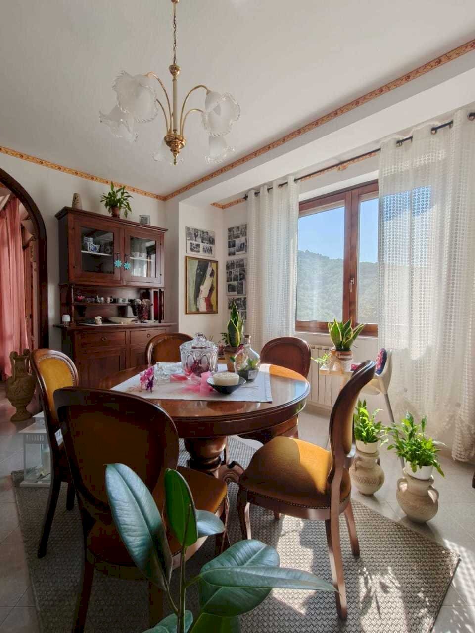 IMG-20250922-WA0219.jpg - Portion of a house Licciana Nardi - photo 1