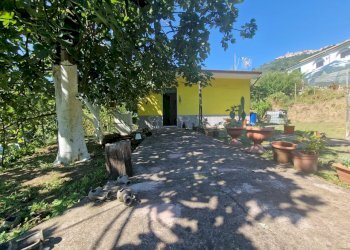 fronte2.jpg - Villa Follo - foto 3