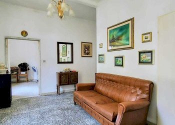 288fbd79-cfac-4ac6-8c90-7964cbffc28a.jpg - Quadrilocale Carrara - foto 7