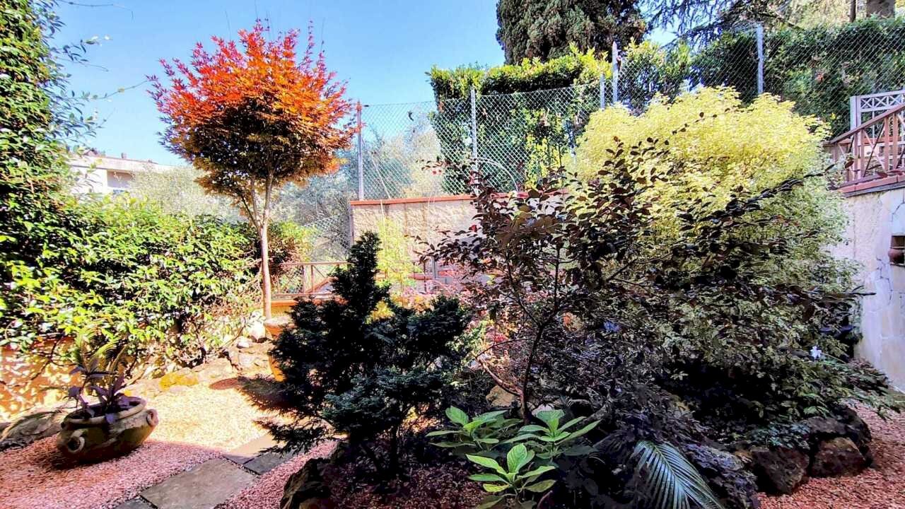 5dfb0d96-6117-4513-aac0-14f8fe44c2a8.jpg - Villa a Schiera Carrara - foto 2