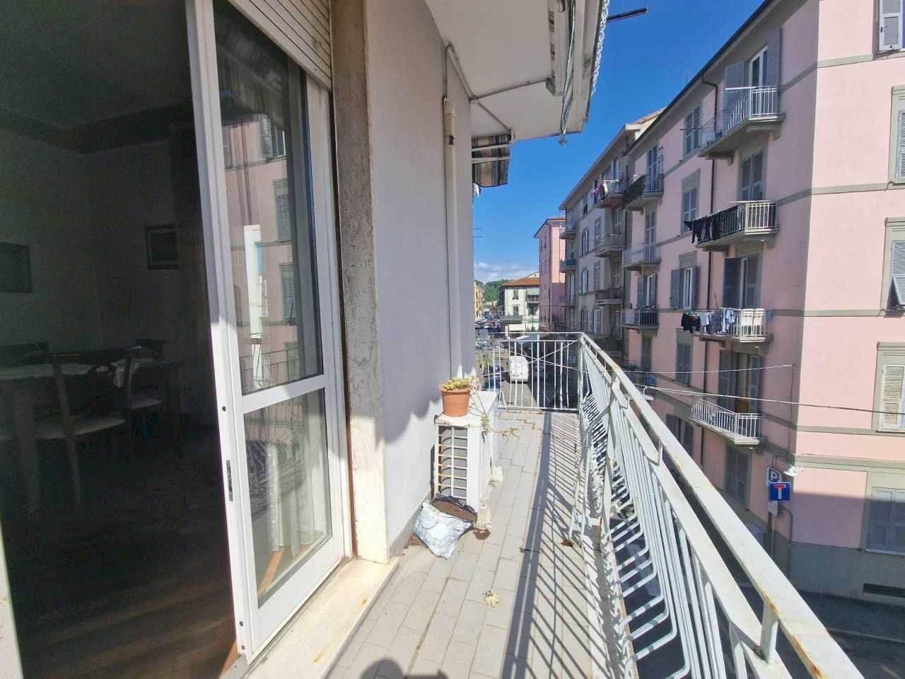 WhatsApp Image 2025-05-27 at 12.12.36 (2).jpeg - Two-room apartment La Spezia - photo 3