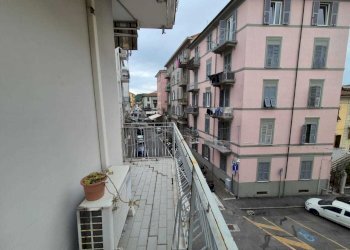 WhatsApp Image 2025-05-27 at 15.29.06 (4).jpeg - Three-room apartment La Spezia - photo 12