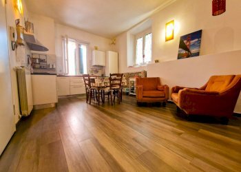 salasotto.jpg - Quadrilocale La Spezia - foto 1