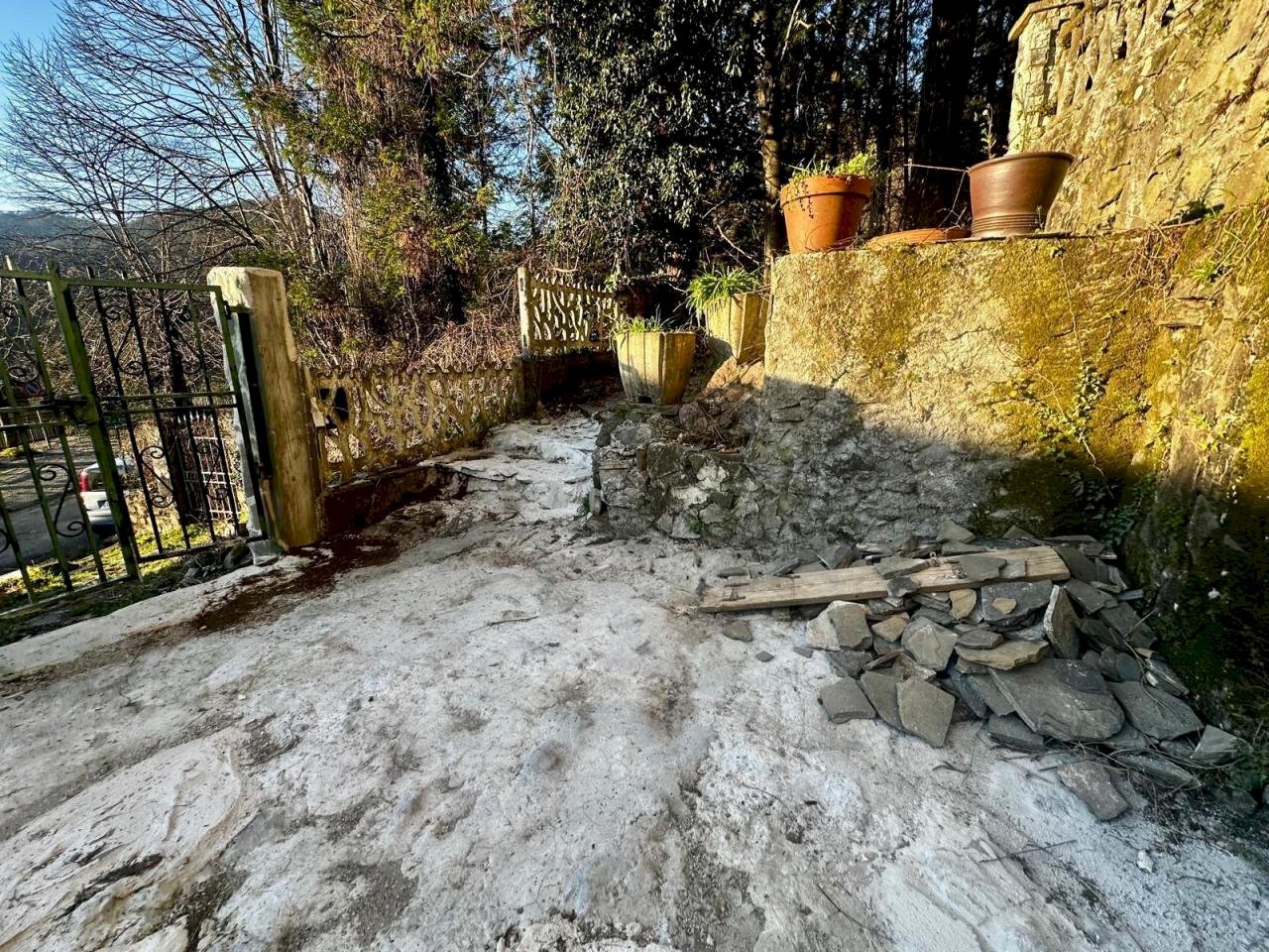 CORTE ESTERNA.jpg - Terratetto - Terracielo Calice al Cornoviglio - foto 2