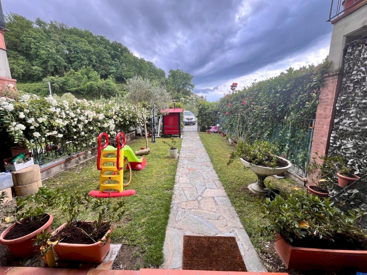 giardino.jpeg - Casa semi indipendente Podenzana - foto 1