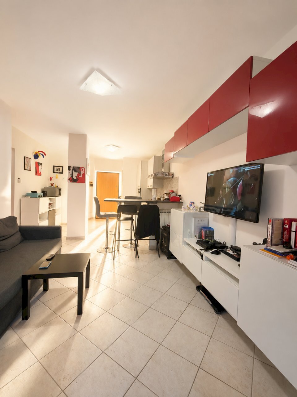 mobile e divano - Four-room apartment Licciana Nardi - photo 2