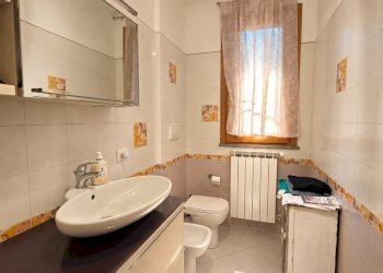 bagno luce - Quadrilocale Licciana Nardi - foto 17