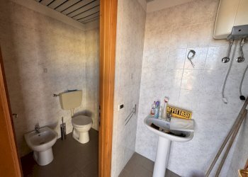 IMG_5922.JPG - Ufficio Sarzana - foto 3