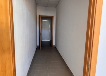 IMG_5925.JPG - Ufficio Sarzana - foto 6