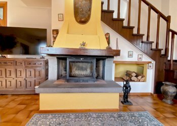 IMG_3652_jpg.jpg - Casa semi indipendente Fivizzano - foto 2