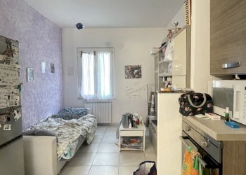 IMG_5330.jpg - Trilocale La Spezia - foto 11