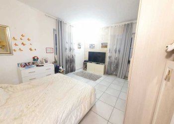 WhatsApp Image 2025-01-08 at 16.29.19 (2).jpeg - Trilocale La Spezia - foto 15