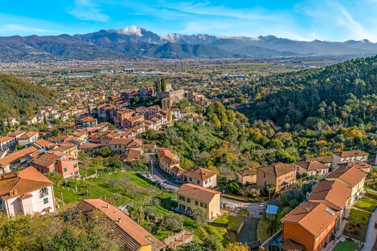 DJI_20241128193528_0056_D.jpg - Casa semi indipendente Ameglia - foto 2