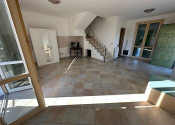 PHOTO-2024-11-21-14-15-21_1.jpg - Casa semi indipendente Ameglia - foto 6