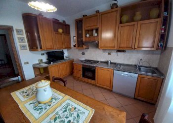98462f09-892e-41e9-a61e-08bdbd7250b8.jpg - Casa semi indipendente Santo Stefano di Magra - foto 1