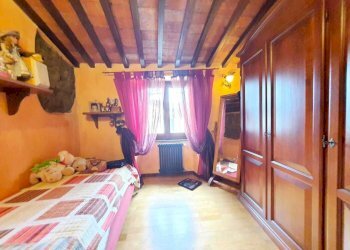 9f2fa258-0939-42f9-b748-31868f5d29e9.jpg - Casa indipendente Luni - foto 13