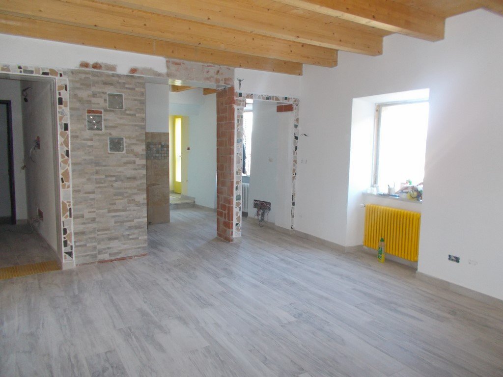 DSCN0361 (Copia).JPG - Casa semi indipendente Aulla - foto 2