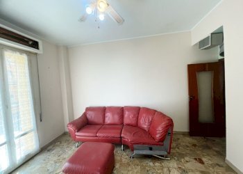 WhatsApp Image 2025-04-17 at 11.20.50.jpeg - Quadrilocale Chiaravalle - foto 1