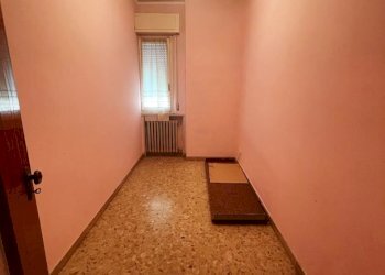 WhatsApp Image 2025-04-17 at 11.20.55 (1).jpeg - Quadrilocale Chiaravalle - foto 4